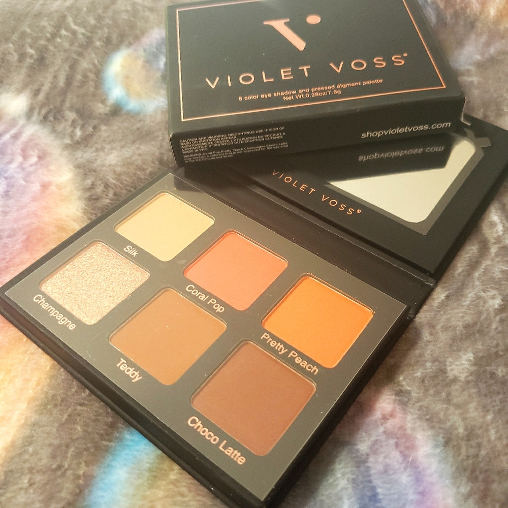 Violet Voss 6 color eye shadow - New